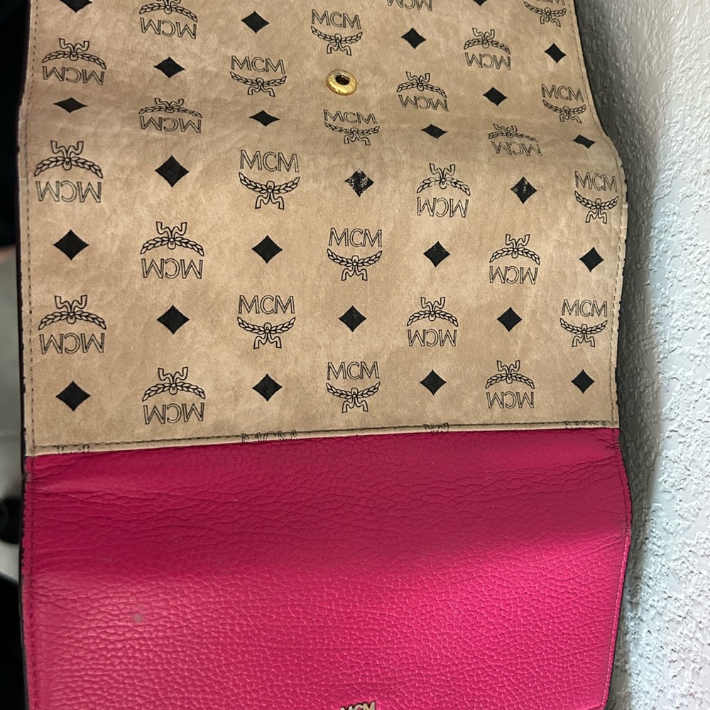 MCM Vibrant Pink and Cream Wallet - Picture 5 of 7